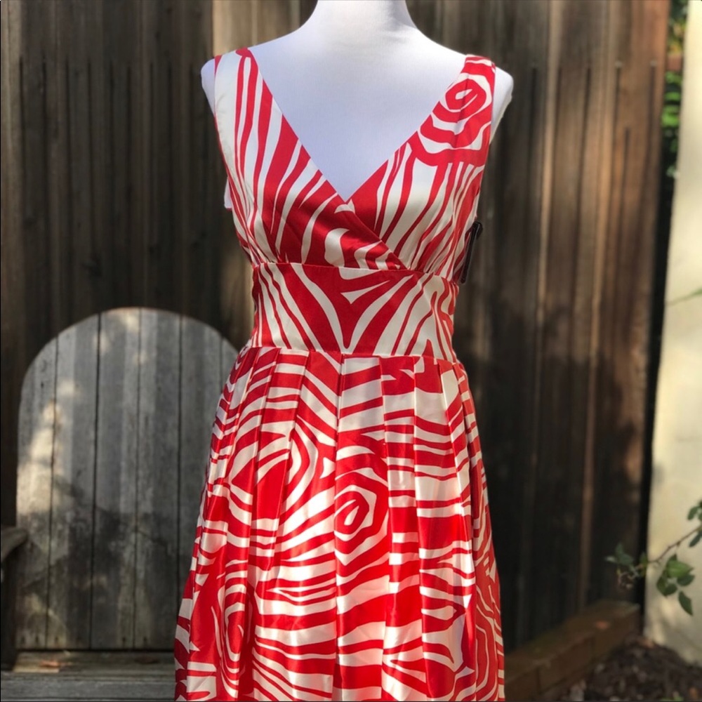 Brooks Brothers silk sleeveless pleated dress